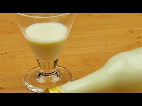 Nejlepší vaječný koňak provoněný vanilkovým luskem připravíte během chvíle